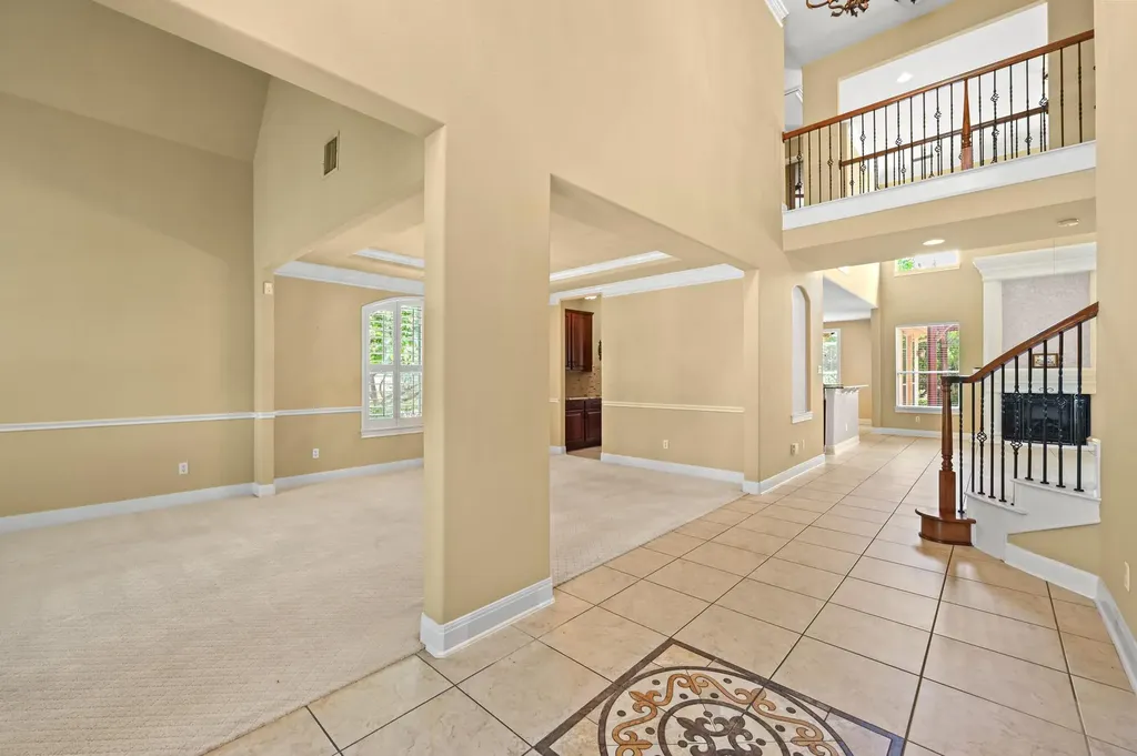 111 Whitley Drive Austin TX 78738