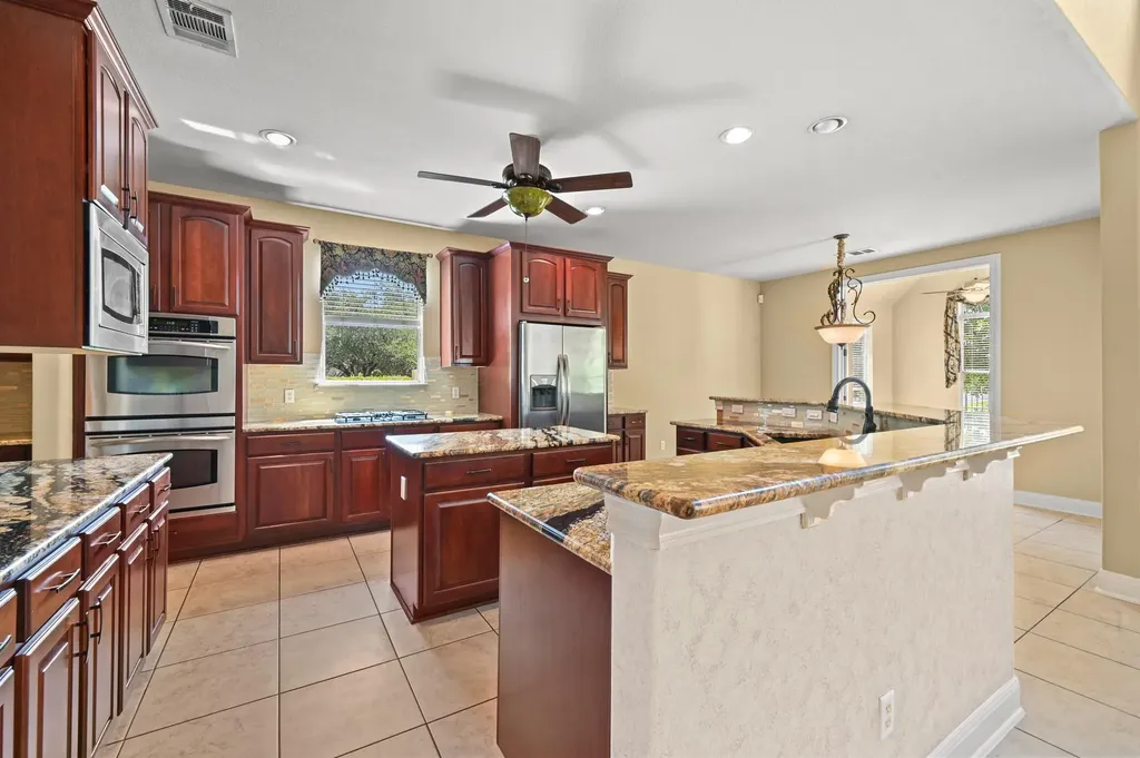 111 Whitley Drive Austin TX 78738