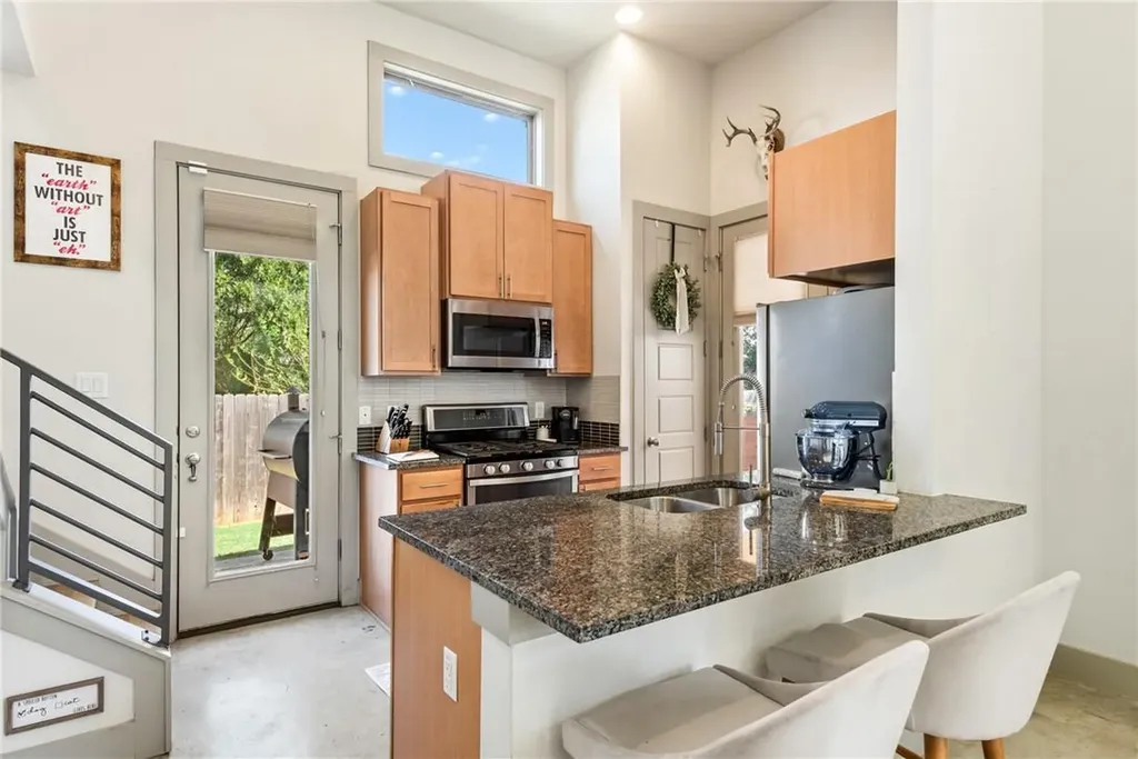 1807 Ulit Avenue Austin TX 78702