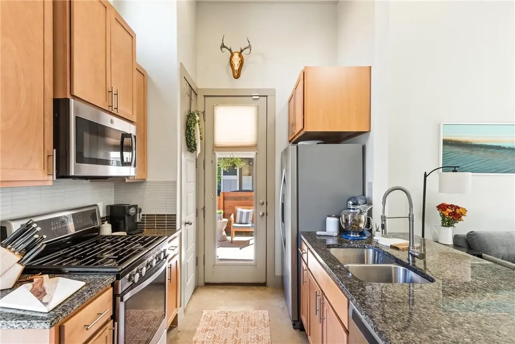 1807 Ulit Avenue Austin TX 78702