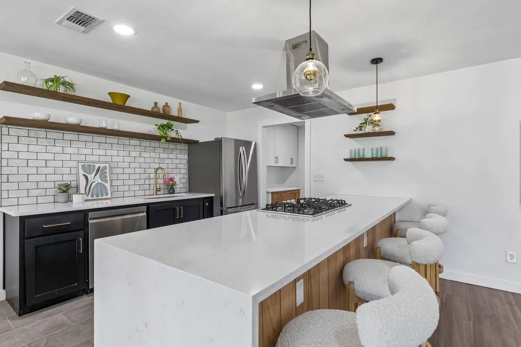 6108 Bridlington Circle Austin TX 78745