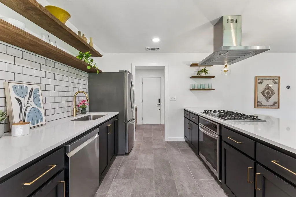 6108 Bridlington Circle Austin TX 78745
