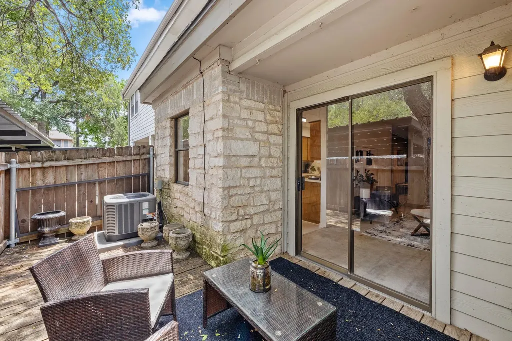 9226 Jollyville Road Austin TX 78759