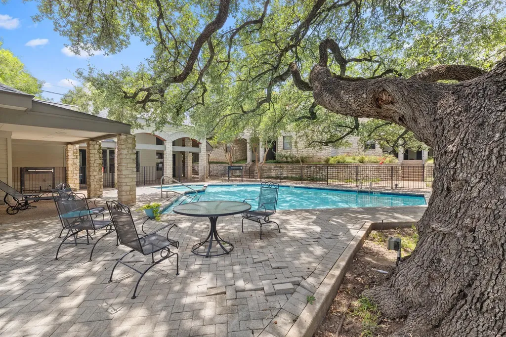 9226 Jollyville Road Austin TX 78759