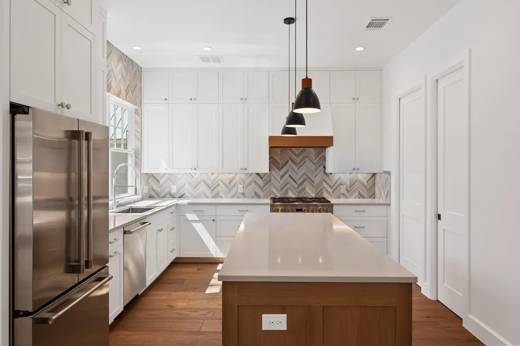 1919 W 38th Street Austin TX 78731