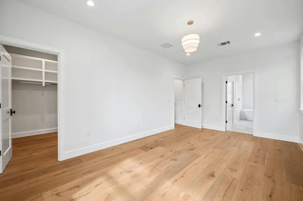 1919 W 38th Street Austin TX 78731