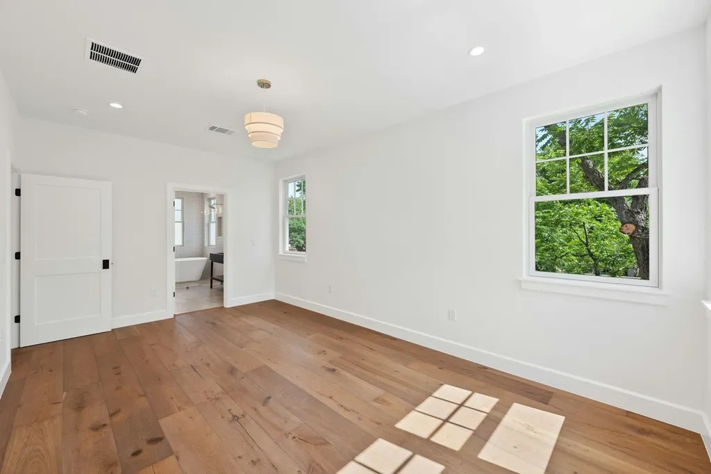 1919 W 38th Street Austin TX 78731