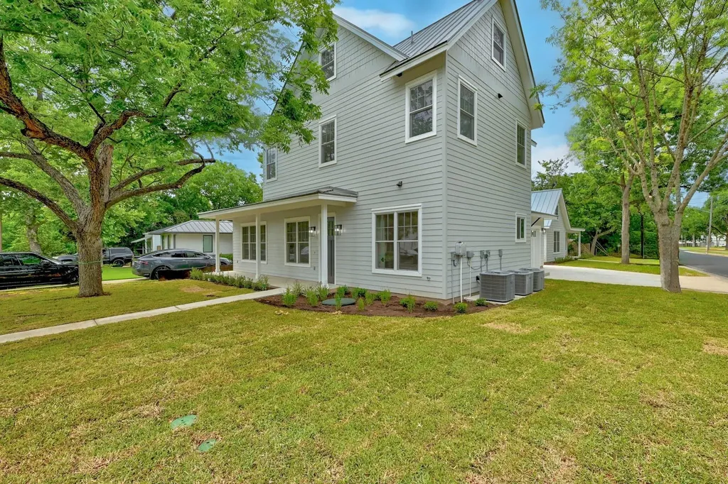1919 W 38th Street Austin TX 78731