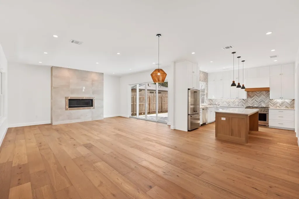 1919 W 38th Street Austin TX 78731