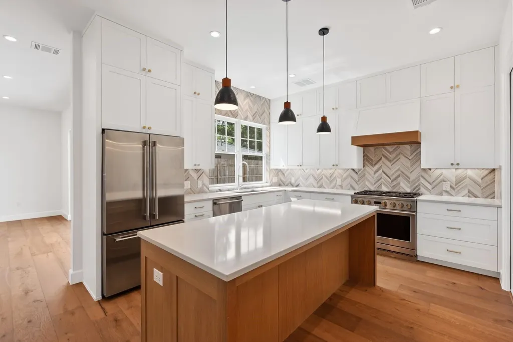 1919 W 38th Street Austin TX 78731