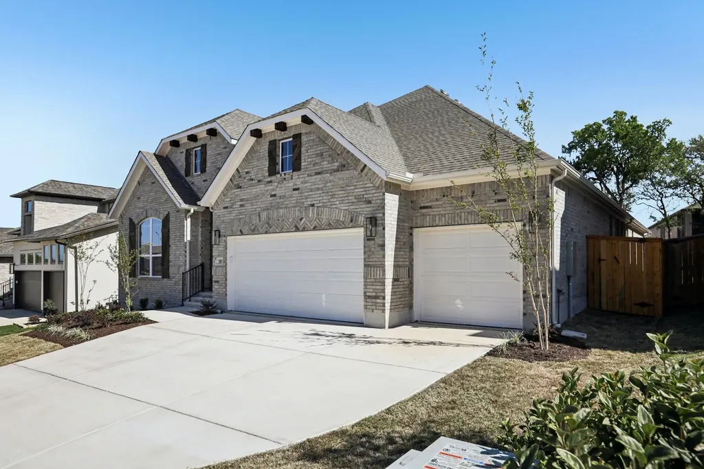 281 Seaside Sparrow Way Kyle TX 78640