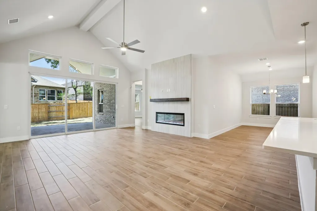 281 Seaside Sparrow Way Kyle TX 78640