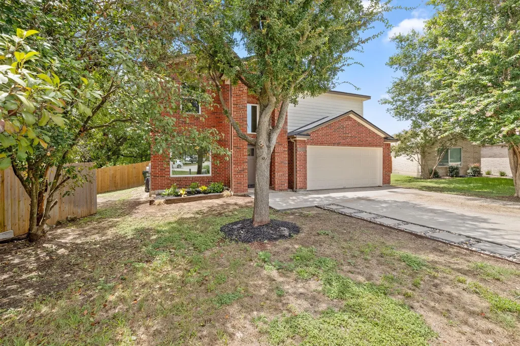 909 Rocking Spur Cove Pflugerville TX 78660