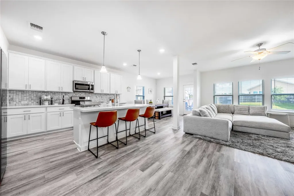 15309 Grenadine Bloom Cove Del Valle TX 78617