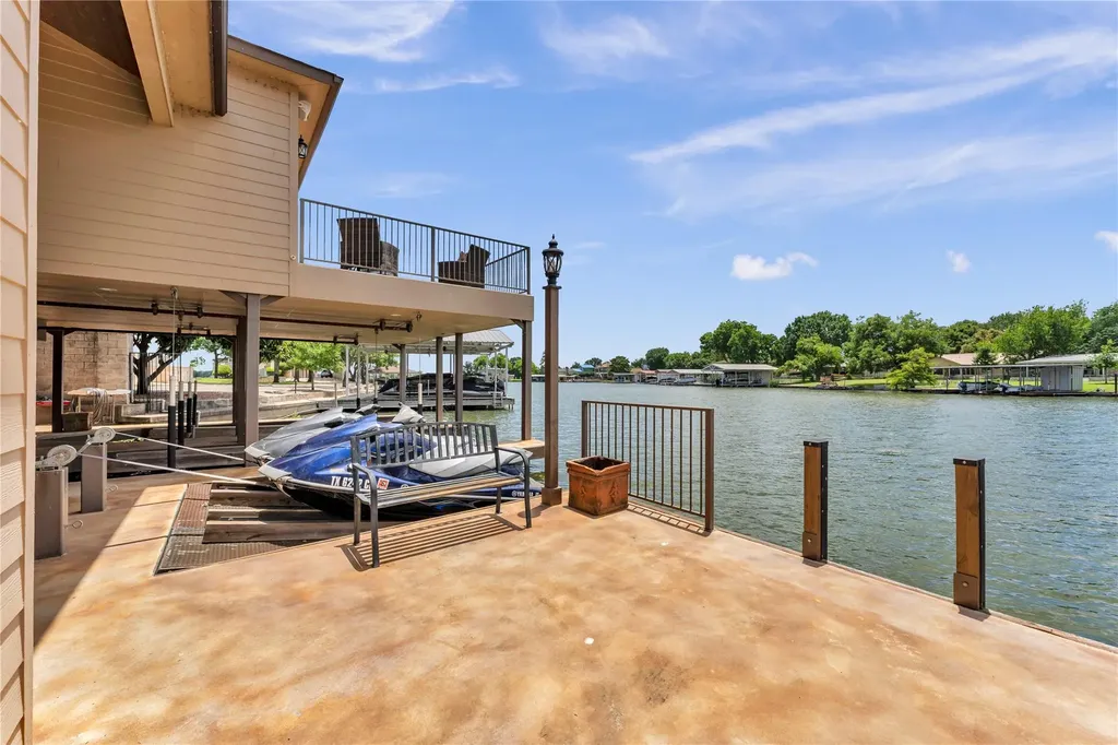 336 Park Lane Sunrise Beach TX 78643