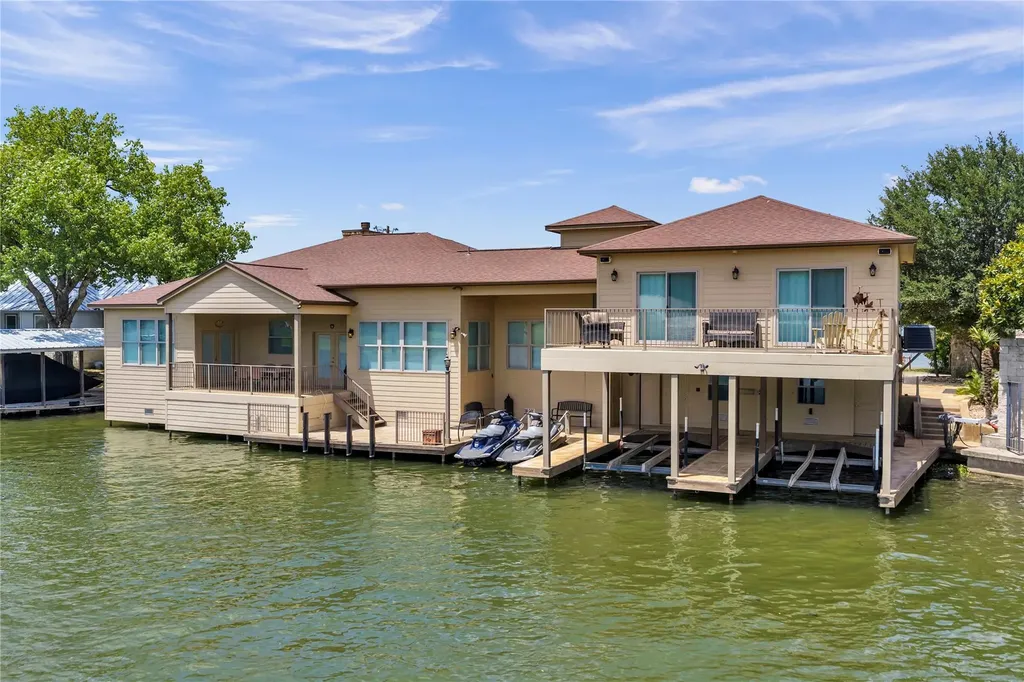 336 Park Lane Sunrise Beach TX 78643