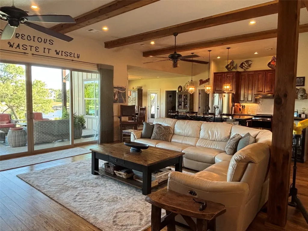 131 Primera Court Kingsland TX 78639