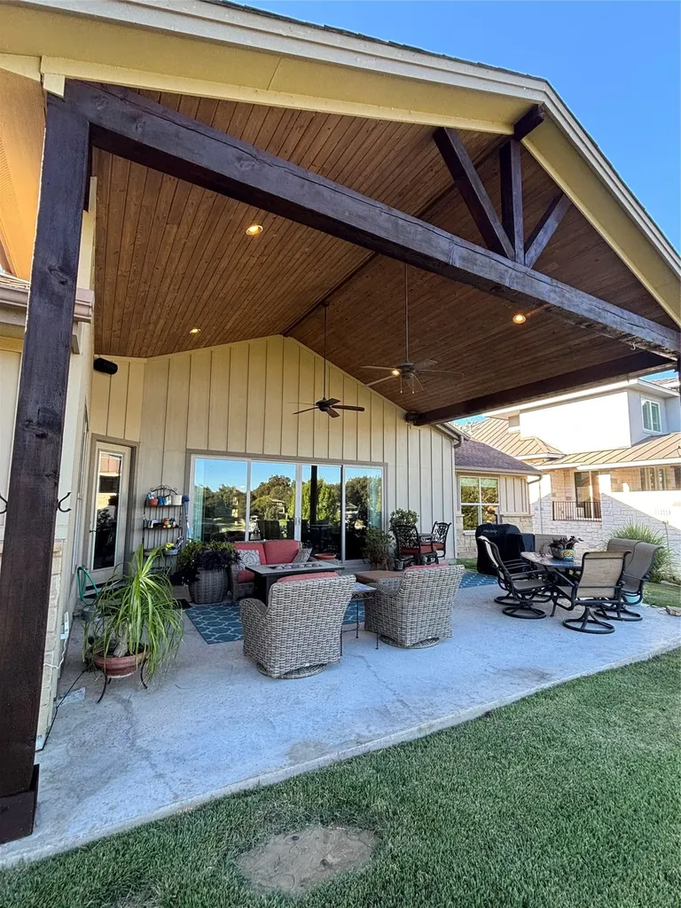 131 Primera Court Kingsland TX 78639