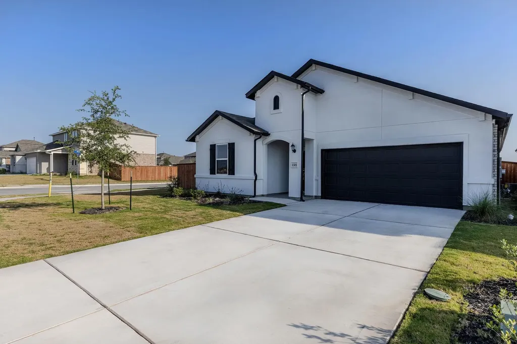 1325 Alana Falls Avenue Pflugerville TX 78660