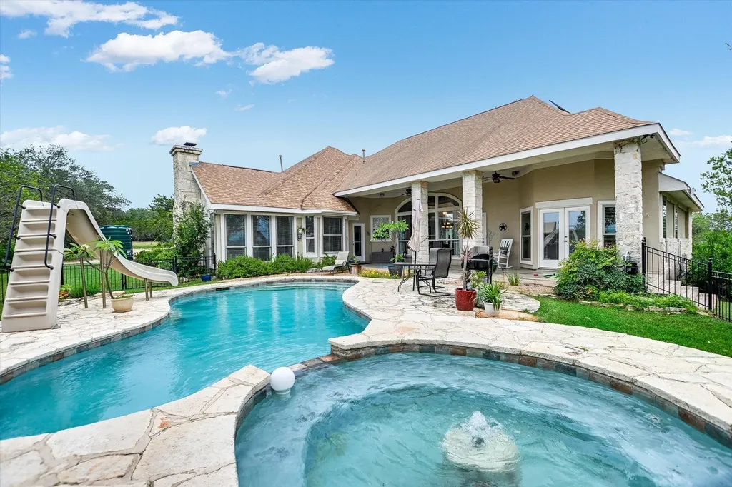 300 Valley Oak Drive Dripping Springs TX 78620