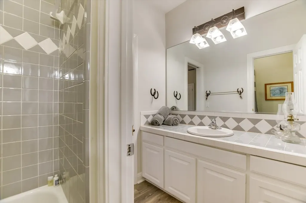 300 Valley Oak Drive Dripping Springs TX 78620