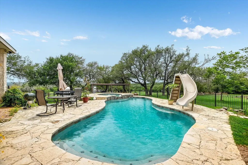 300 Valley Oak Drive Dripping Springs TX 78620