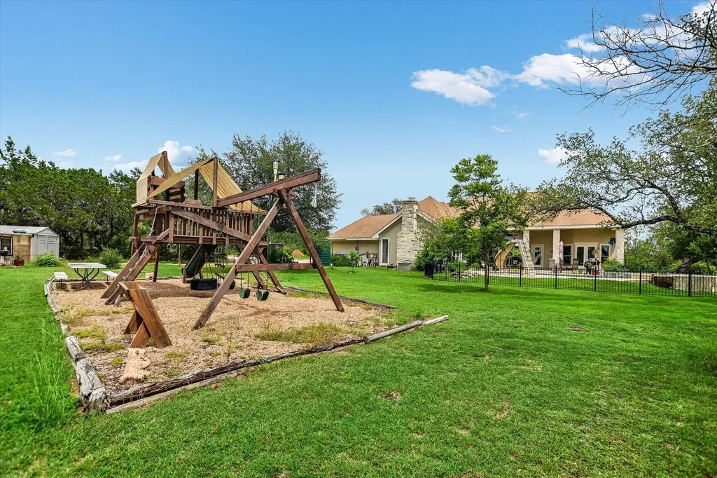 300 Valley Oak Drive Dripping Springs TX 78620