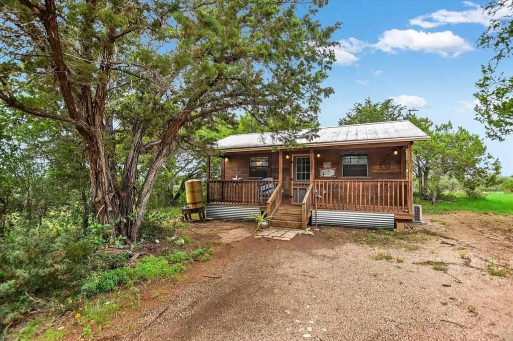 300 Valley Oak Drive Dripping Springs TX 78620
