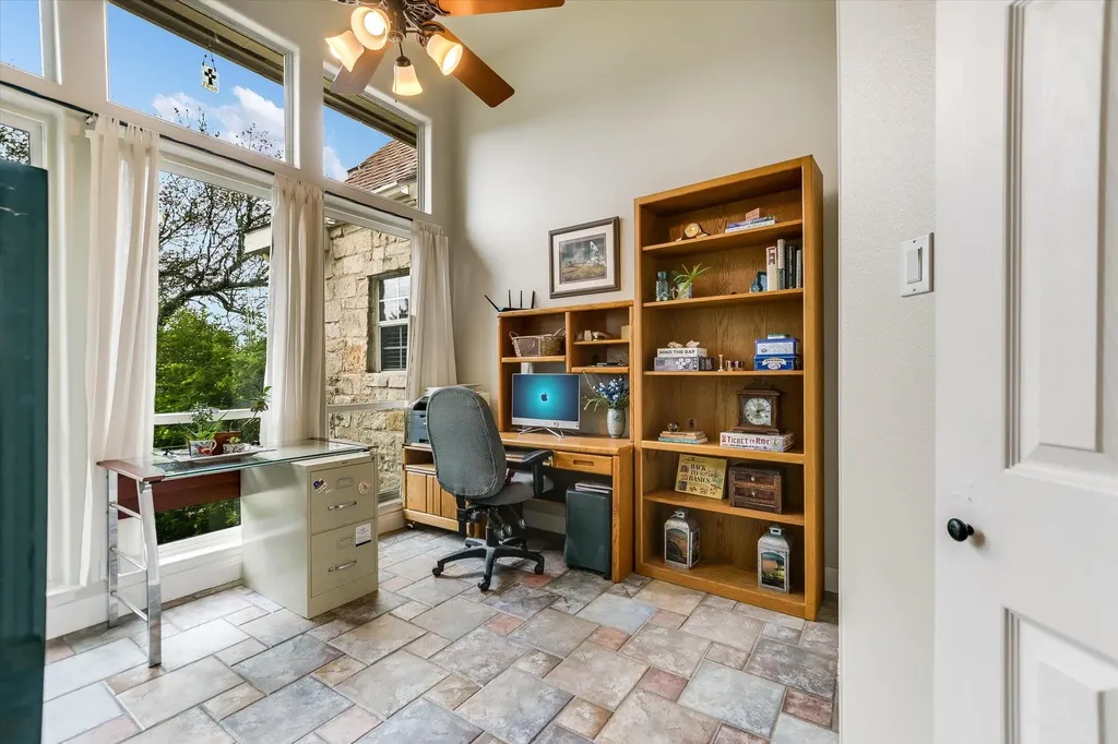 300 Valley Oak Drive Dripping Springs TX 78620