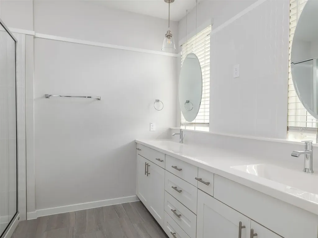 12001 Vista Parke Drive Austin TX 78726