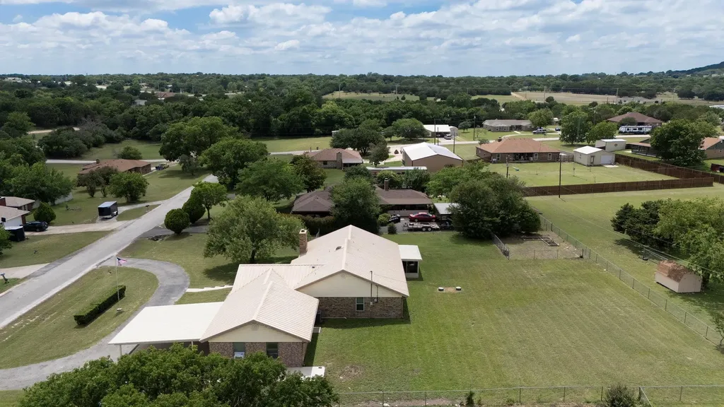 199 County Road 4933 Kempner TX 76539