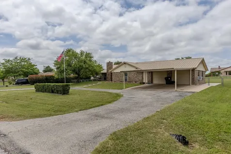 199 County Road 4933 Kempner TX 76539