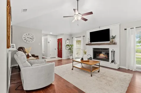199 County Road 4933 Kempner TX 76539