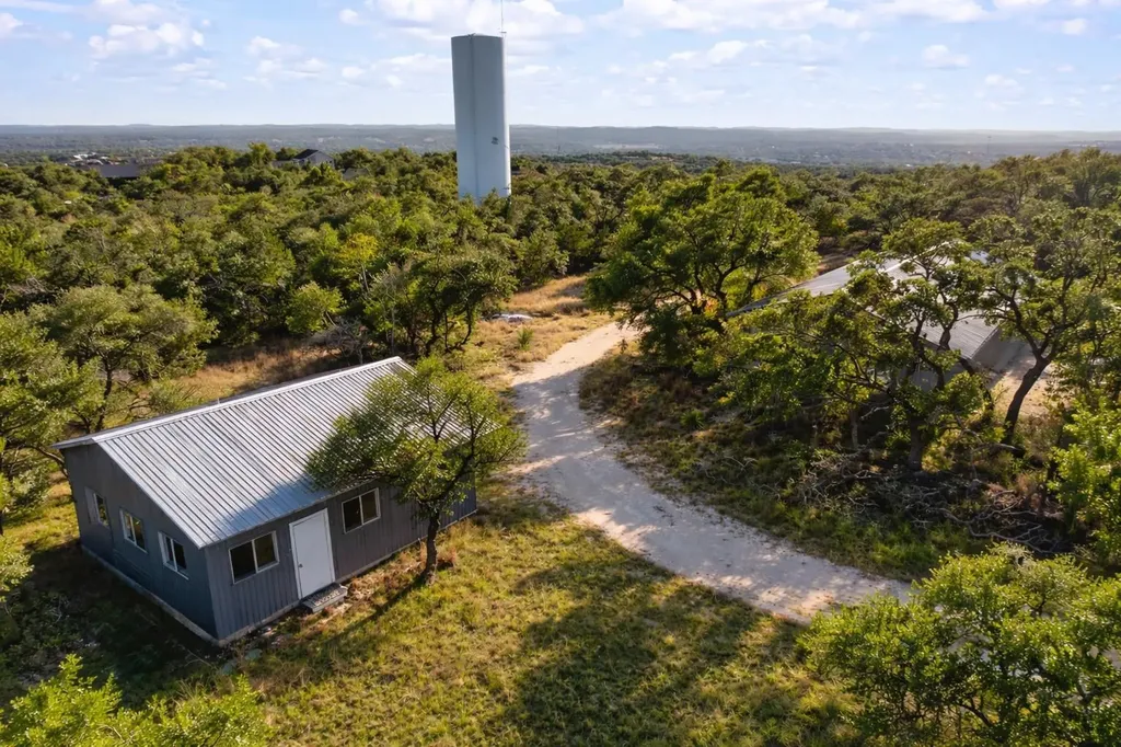 520 Harmon Hills Cove Dripping Springs TX 78620
