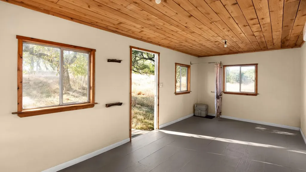 520 Harmon Hills Cove Dripping Springs TX 78620