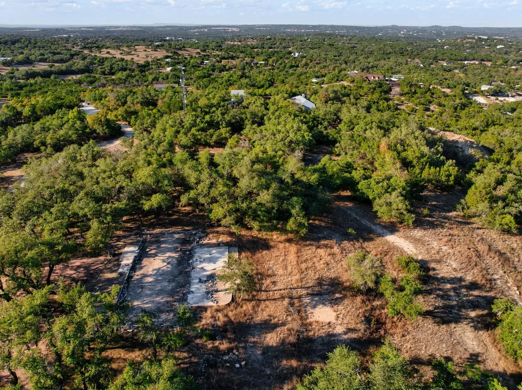 520 Harmon Hills Cove Dripping Springs TX 78620