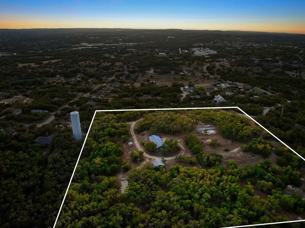 520 Harmon Hills Cove Dripping Springs TX 78620