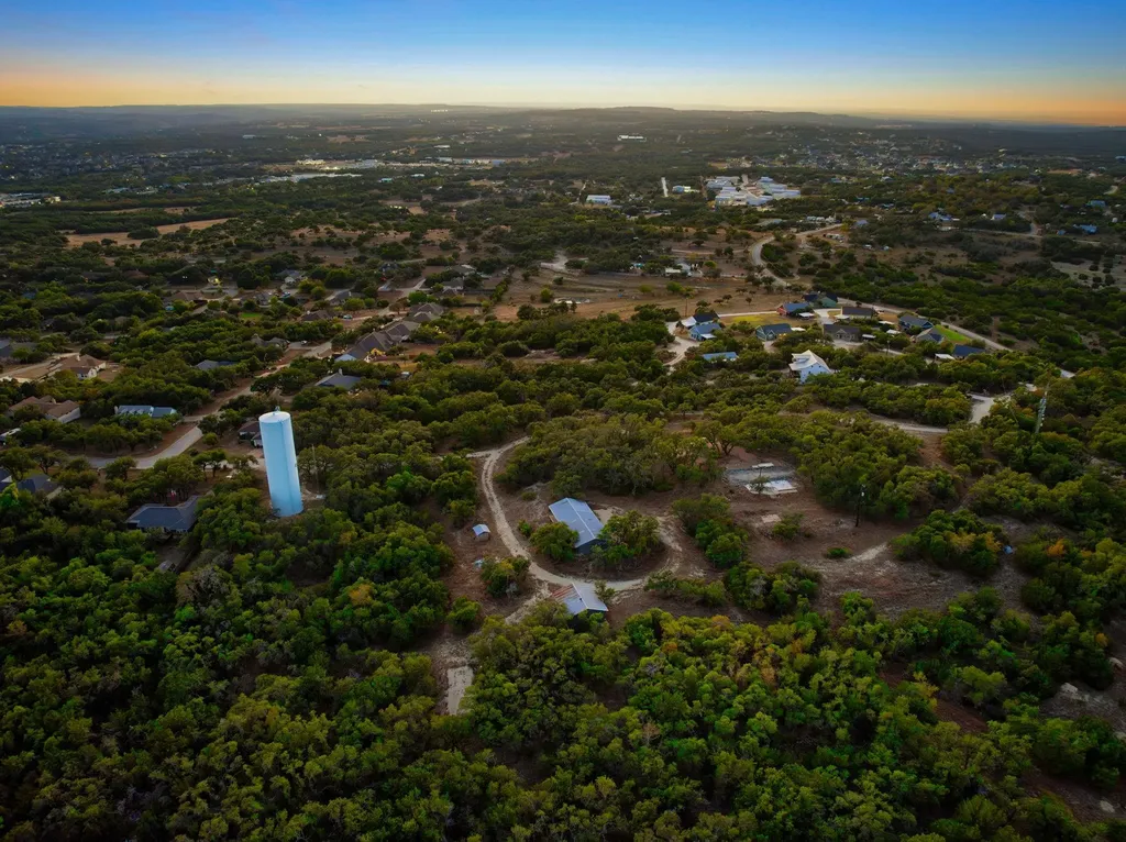 520 Harmon Hills Cove Dripping Springs TX 78620