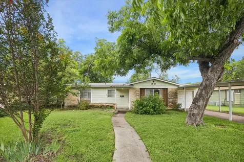 458 Basswood Drive San Antonio TX 78213