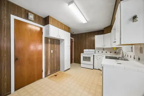 458 Basswood Drive San Antonio TX 78213