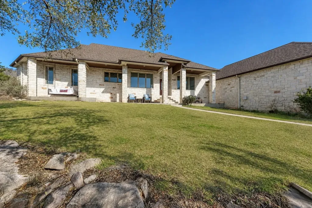 330 Juniper Trail Kingsland TX 78639