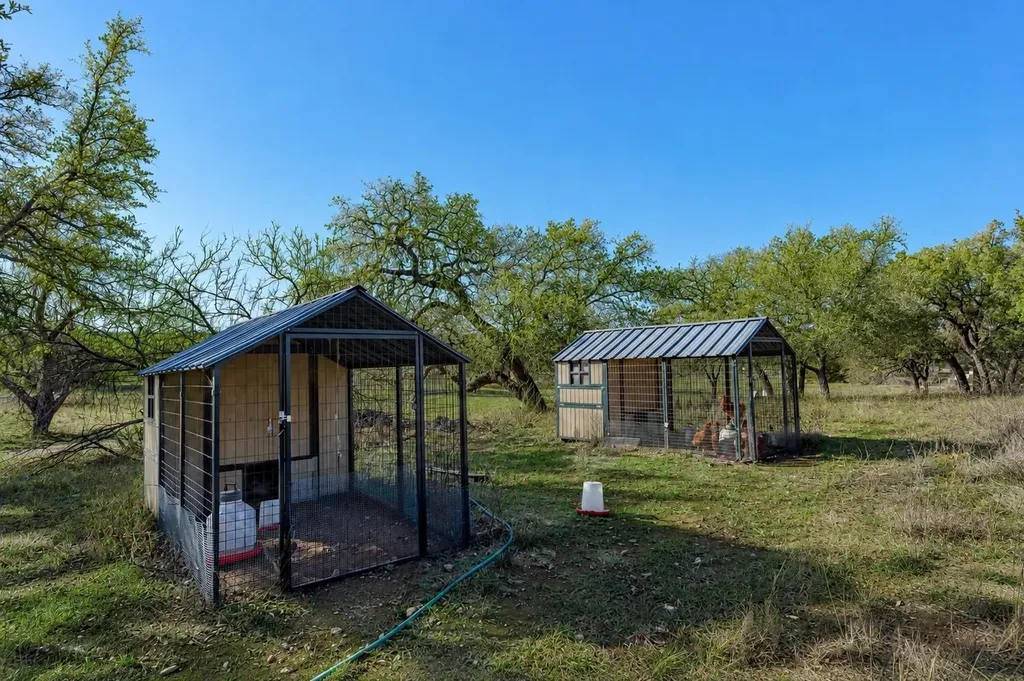 330 Juniper Trail Kingsland TX 78639