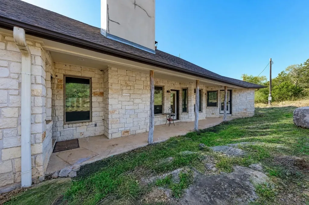 330 Juniper Trail Kingsland TX 78639