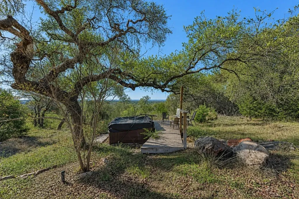 330 Juniper Trail Kingsland TX 78639