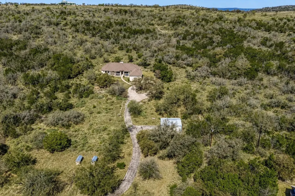 330 Juniper Trail Kingsland TX 78639