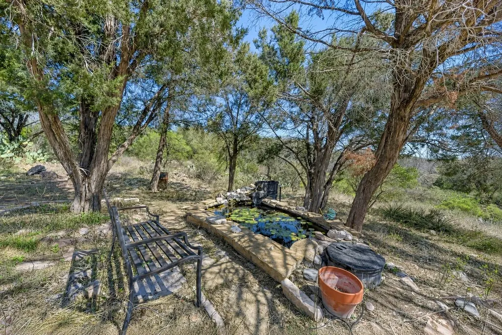 330 Juniper Trail Kingsland TX 78639
