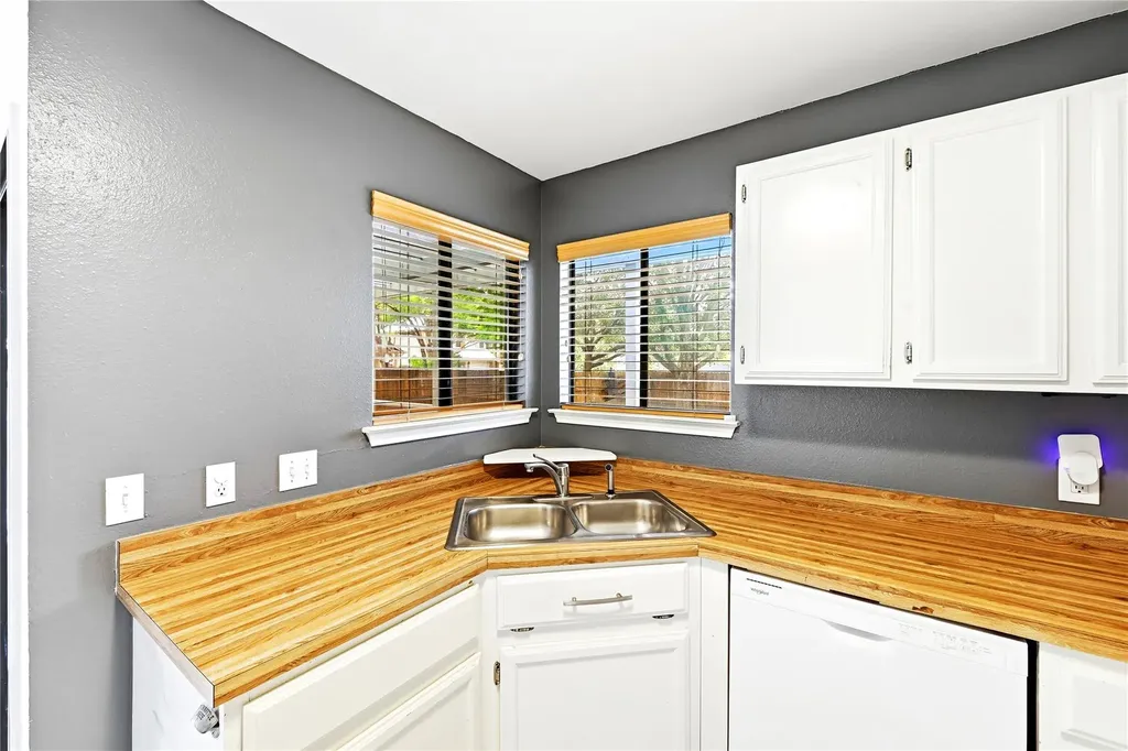 8401 Siskin Cove Austin TX 78745