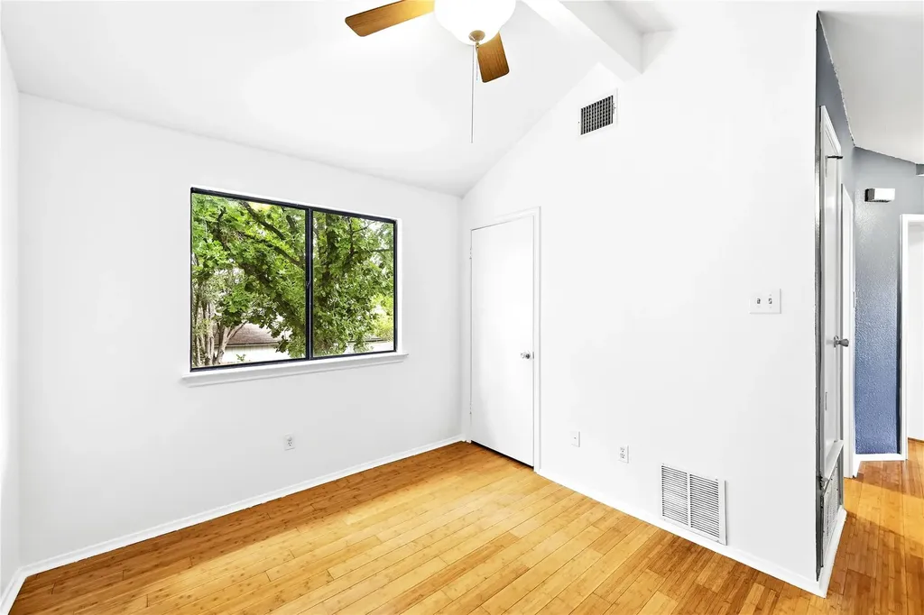 8401 Siskin Cove Austin TX 78745