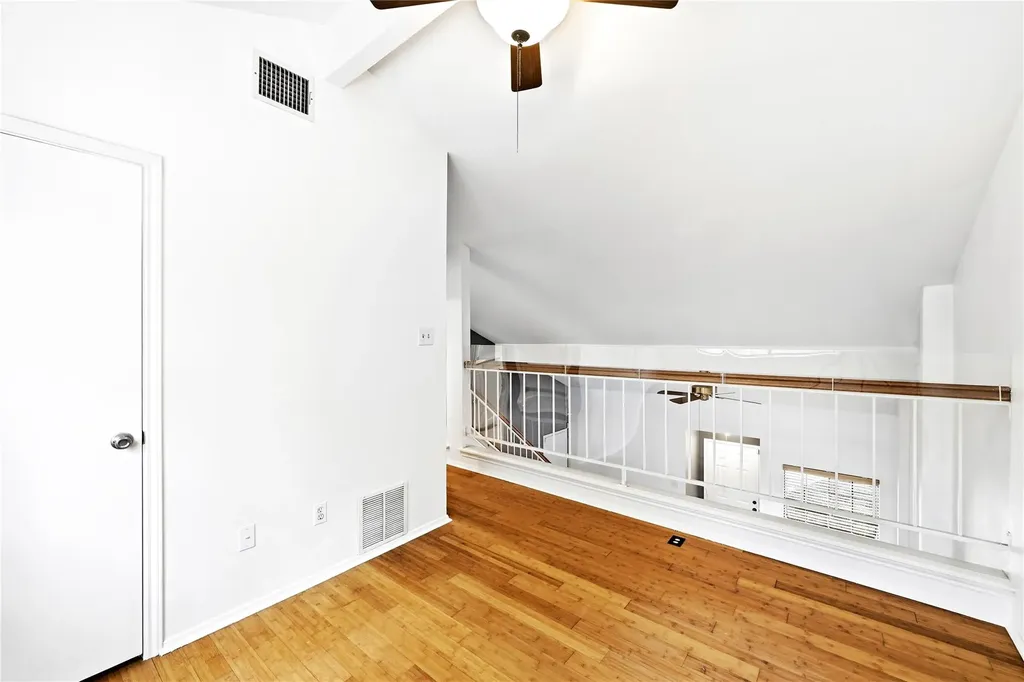 8401 Siskin Cove Austin TX 78745