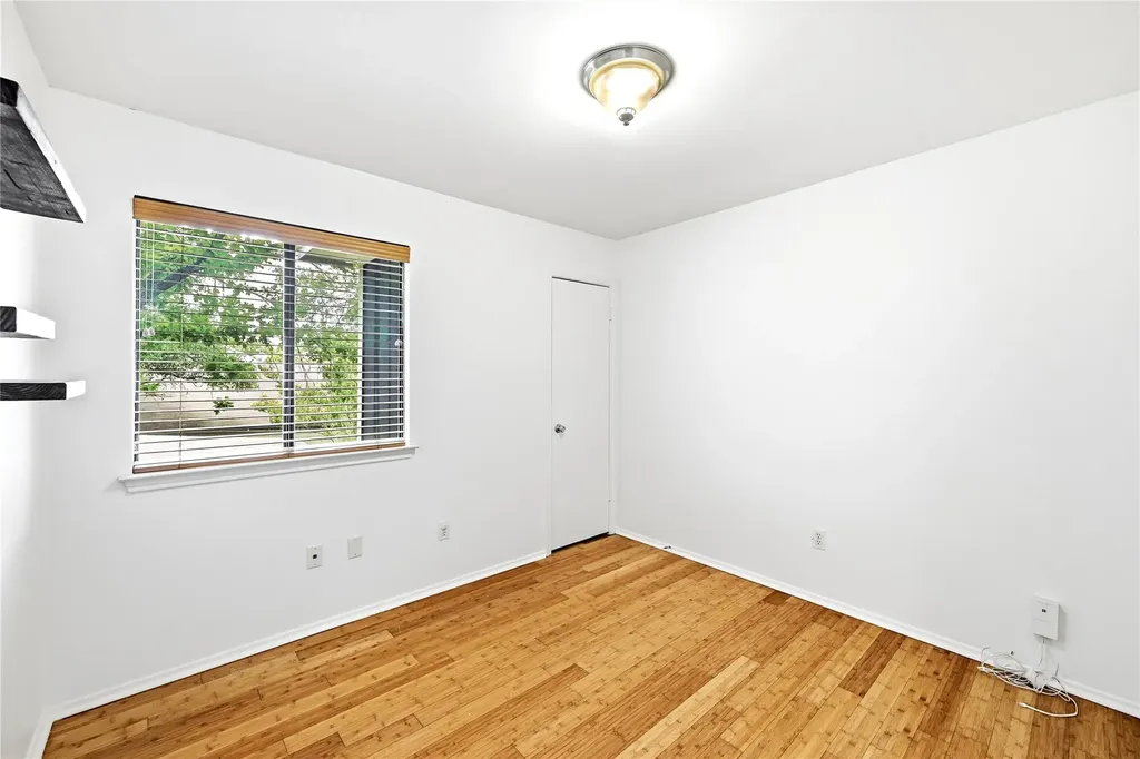 8401 Siskin Cove Austin TX 78745